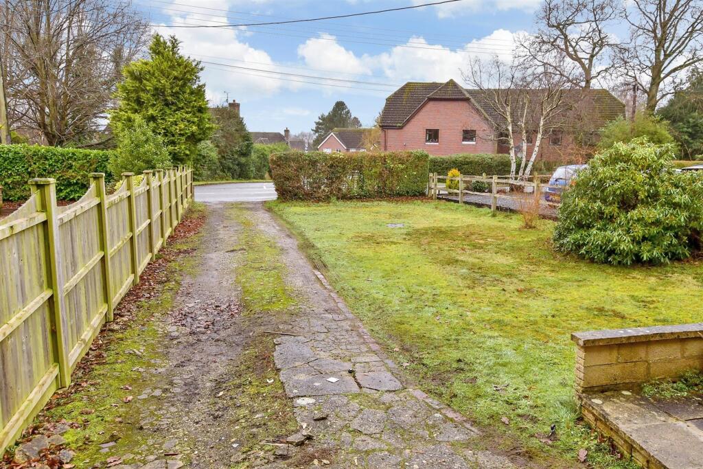 3 bed Semi-Detached