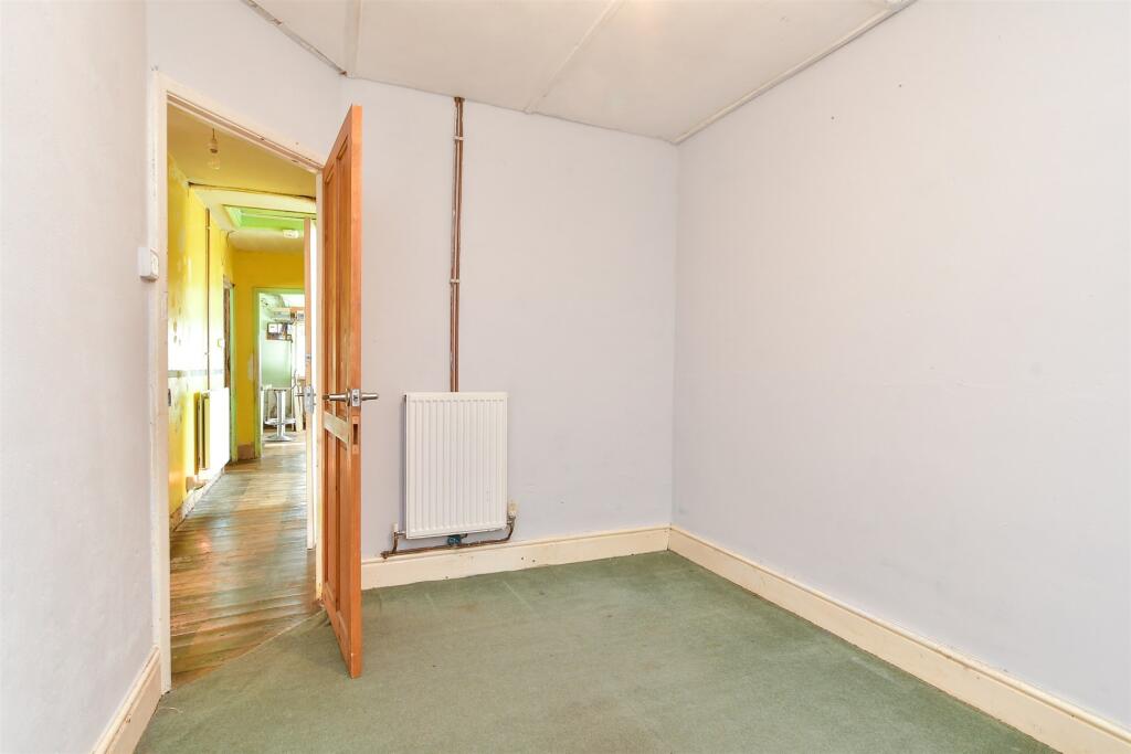 3 bed Detached Bungalow
