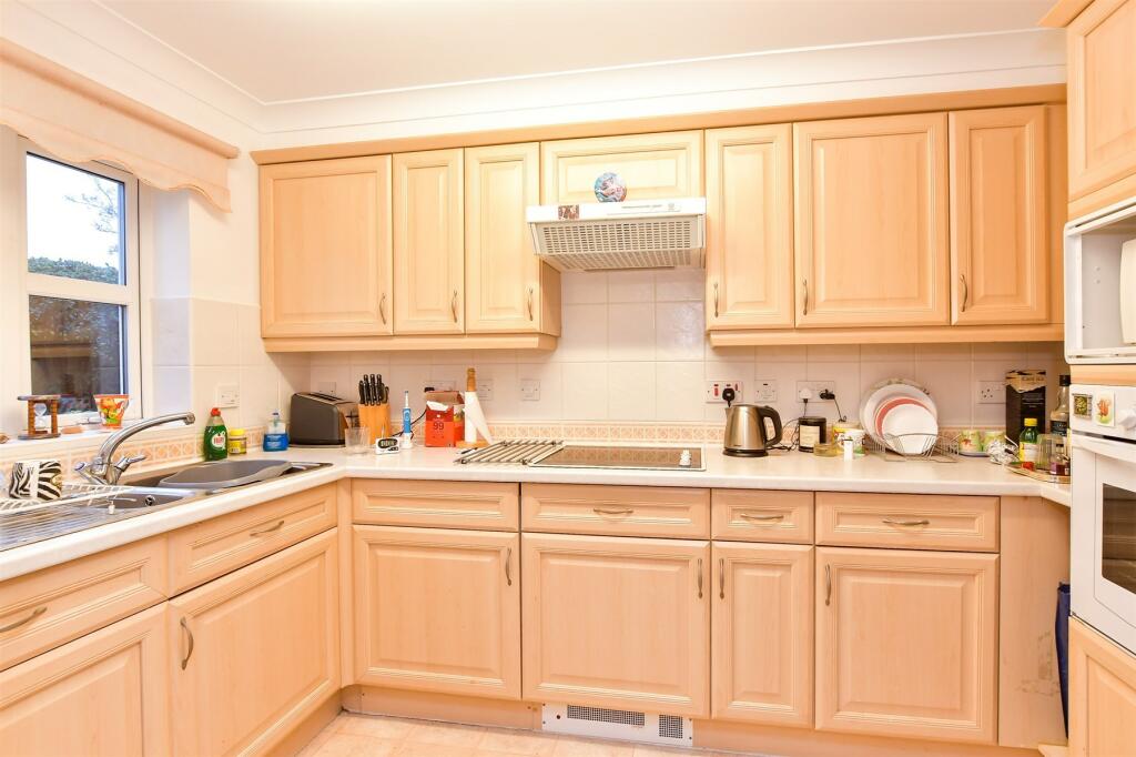 2 bed Retirement Property