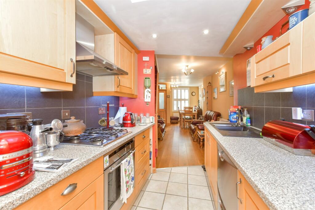 2 bed Terraced