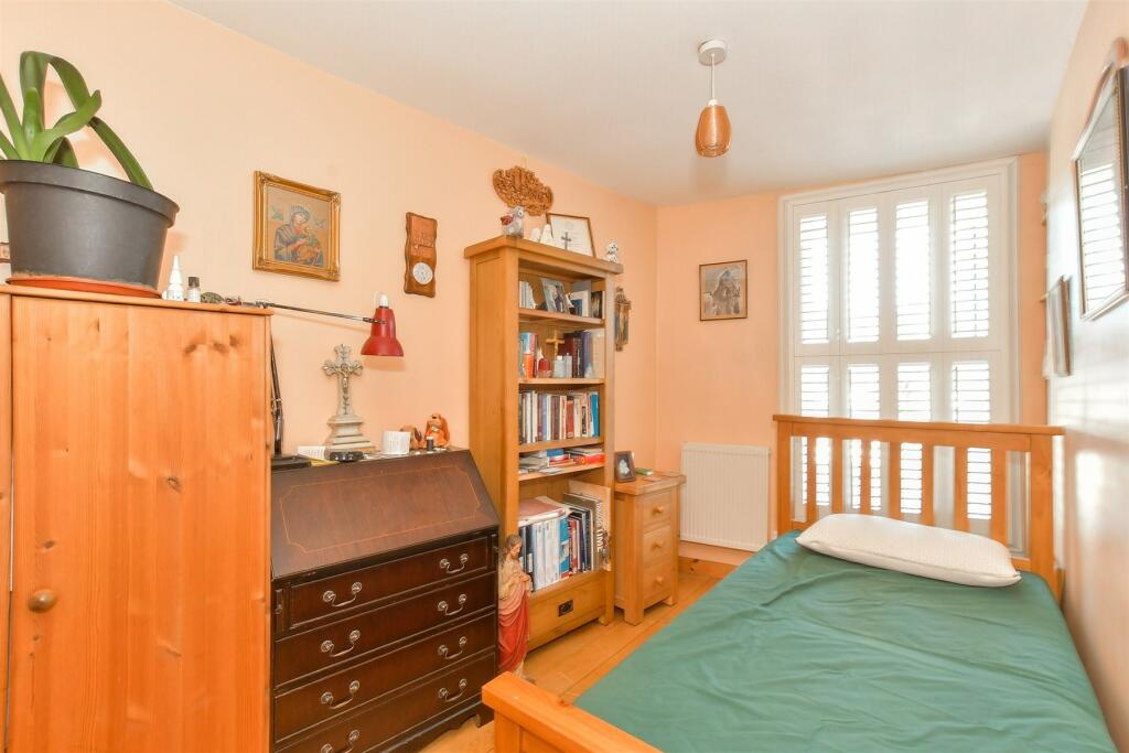 2 bed Terraced