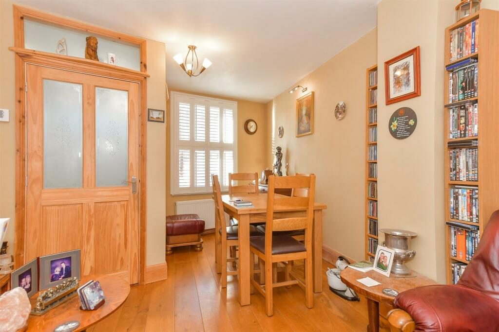 2 bed Terraced
