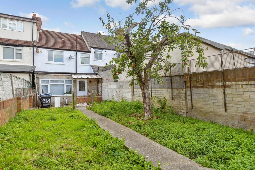 3 bed Terraced