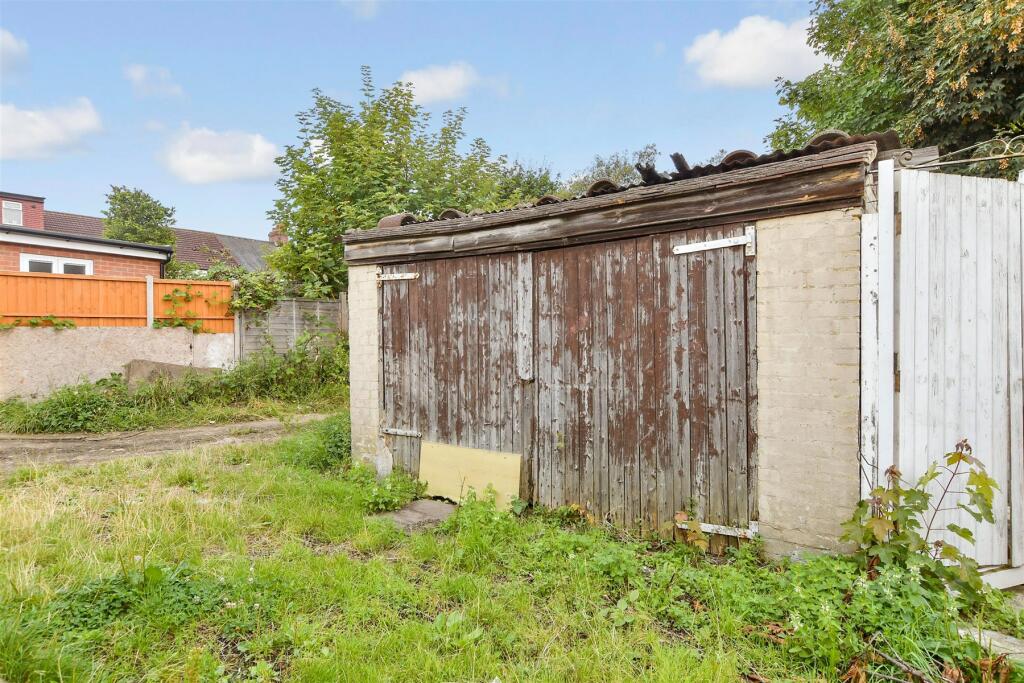 3 bed Terraced