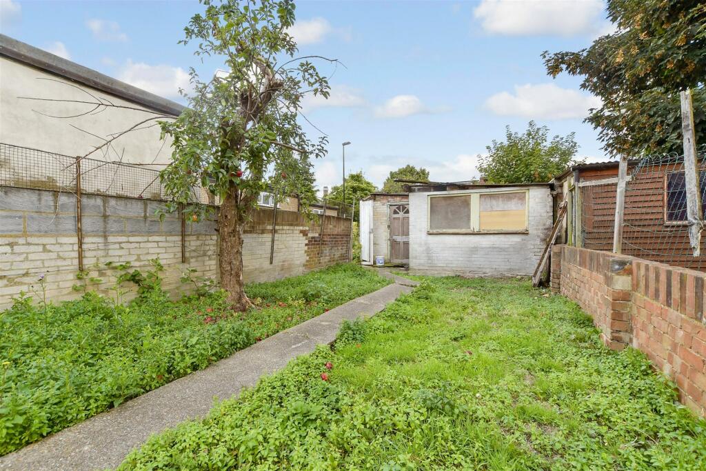 3 bed Terraced