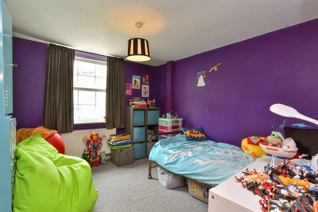 3 bed Apartment