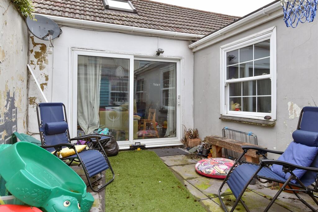 3 bed Apartment