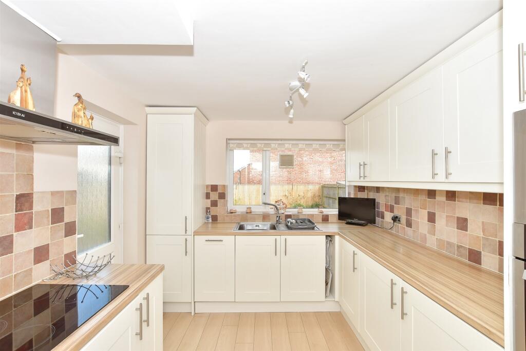 3 bed Semi-Detached