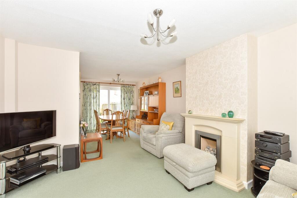 3 bed Semi-Detached