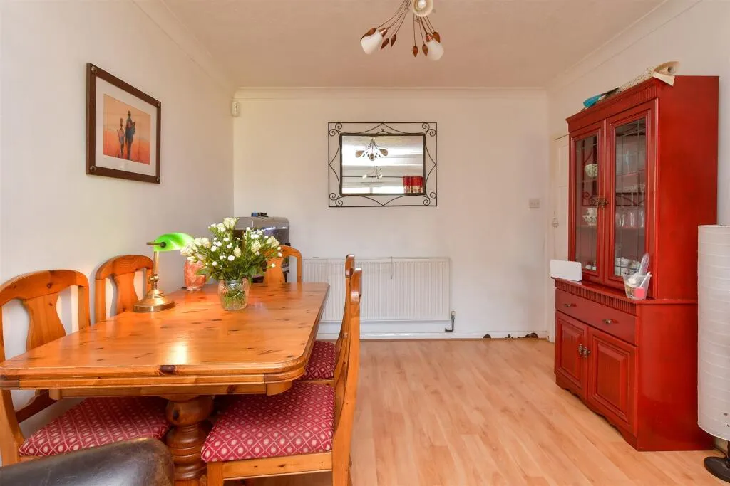 2 bed Semi-Detached Bungalow
