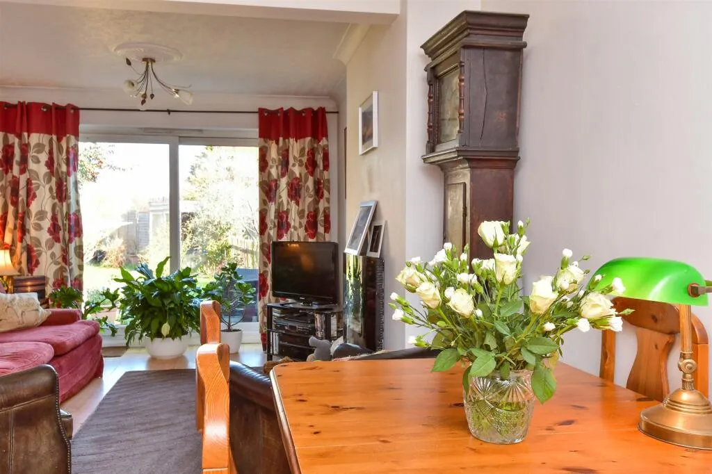 2 bed Semi-Detached Bungalow