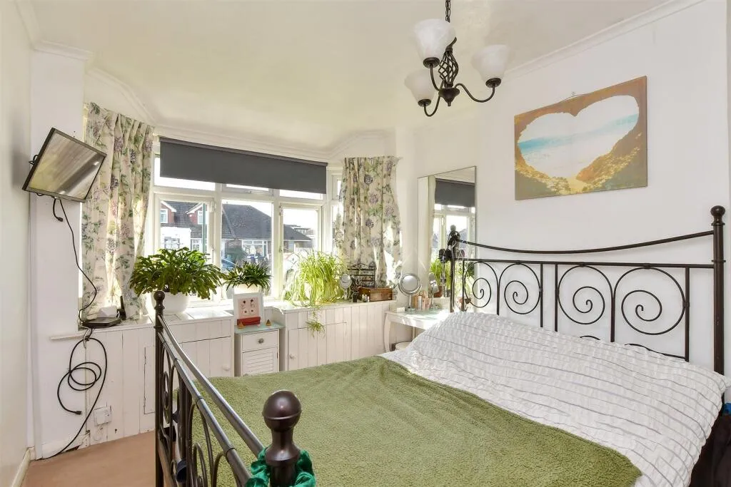 2 bed Semi-Detached Bungalow