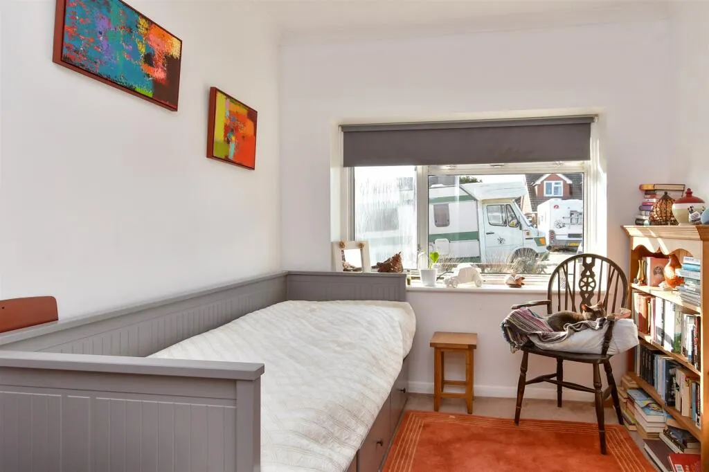 2 bed Semi-Detached Bungalow
