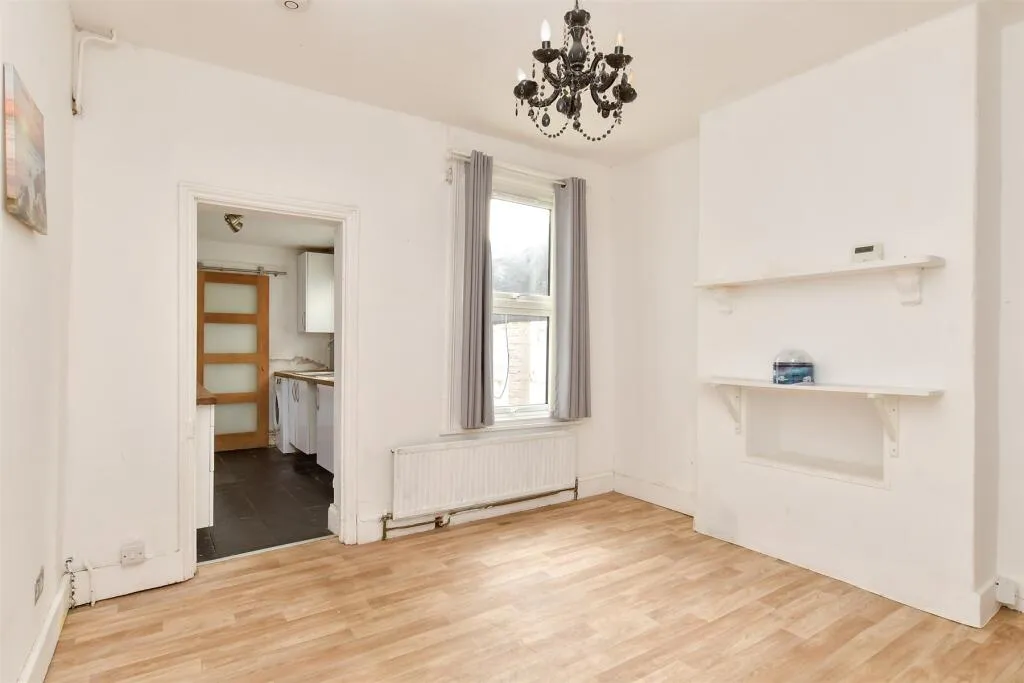 2 bed Terraced