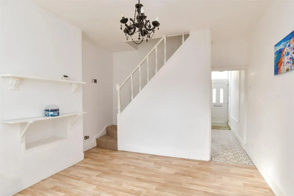 2 bed Terraced