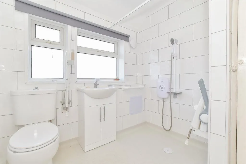 3 bed Terraced