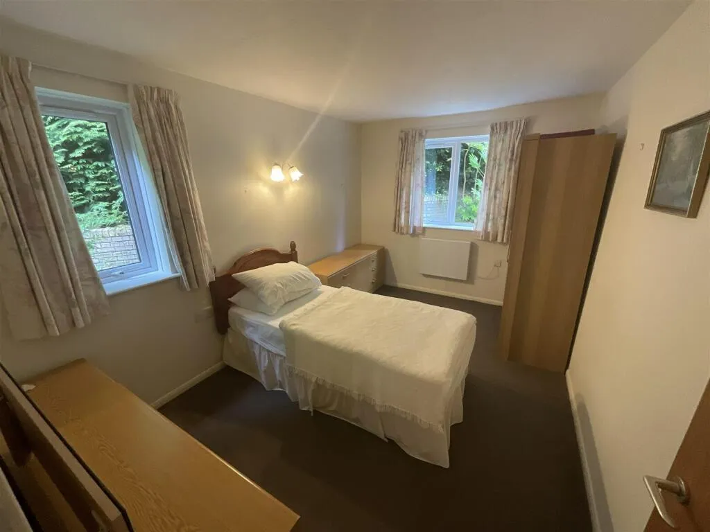 1 bed Apartment
