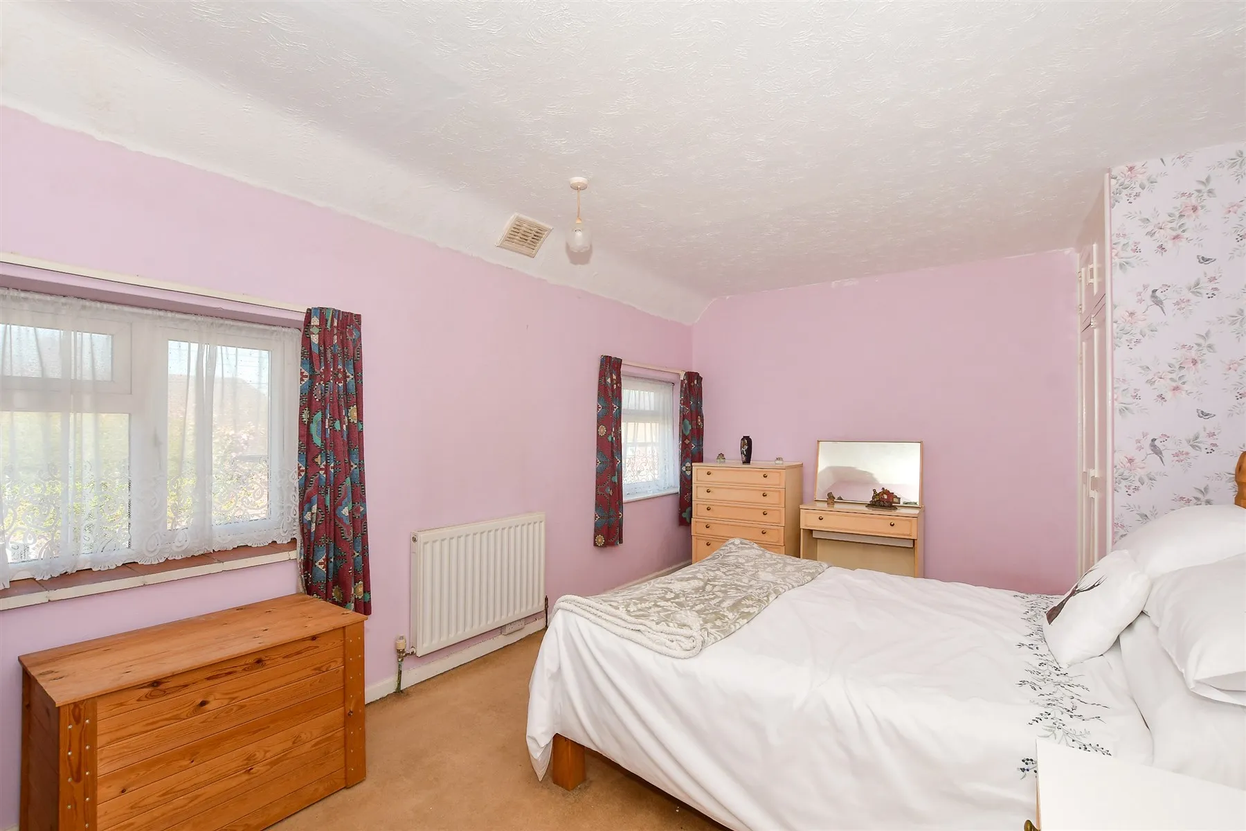 4 bed Terraced