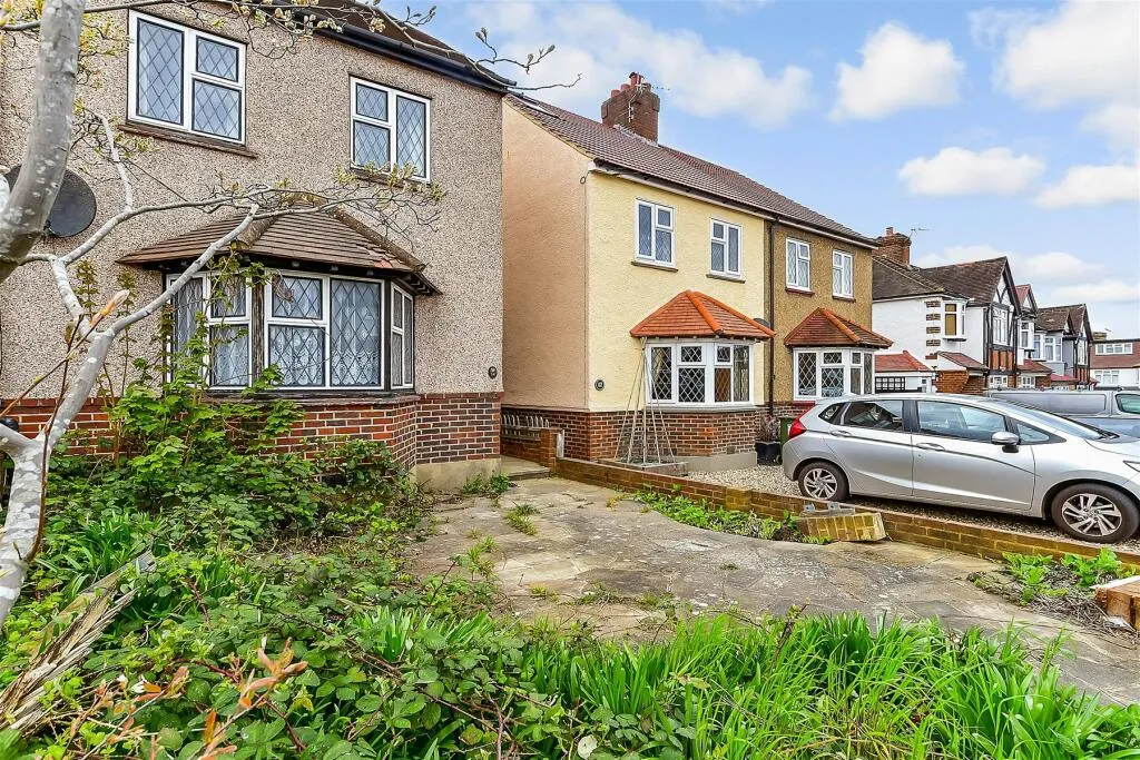 2 bed Semi-Detached