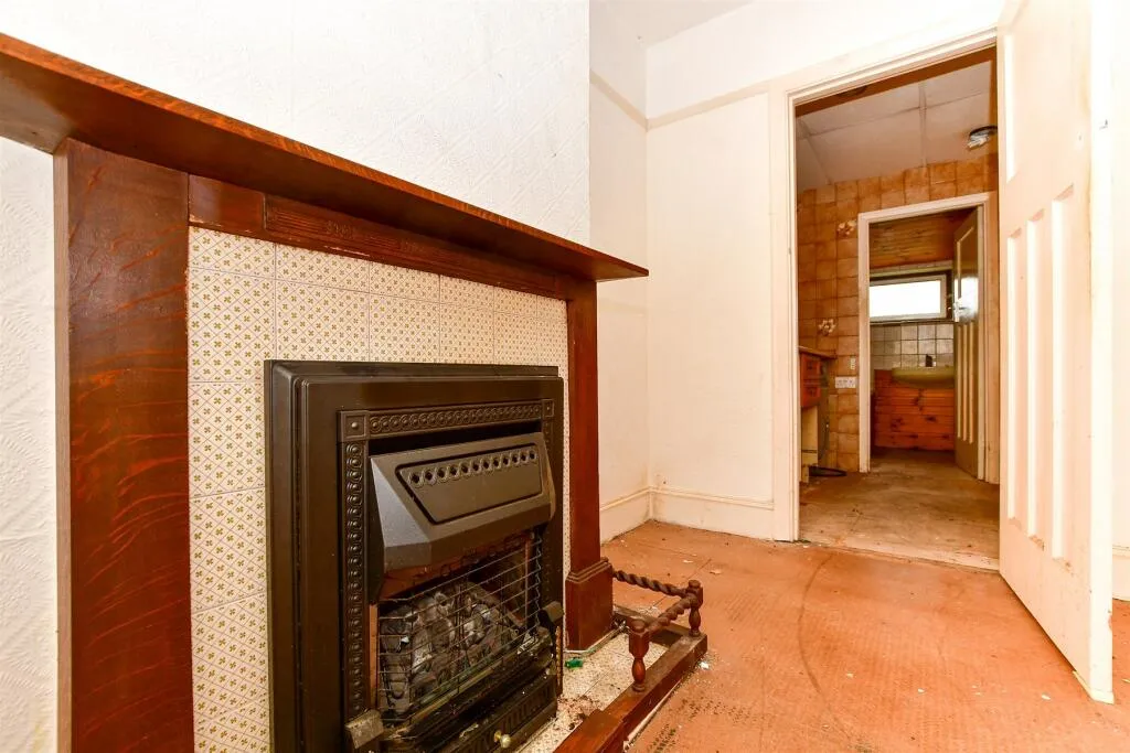 2 bed Semi-Detached