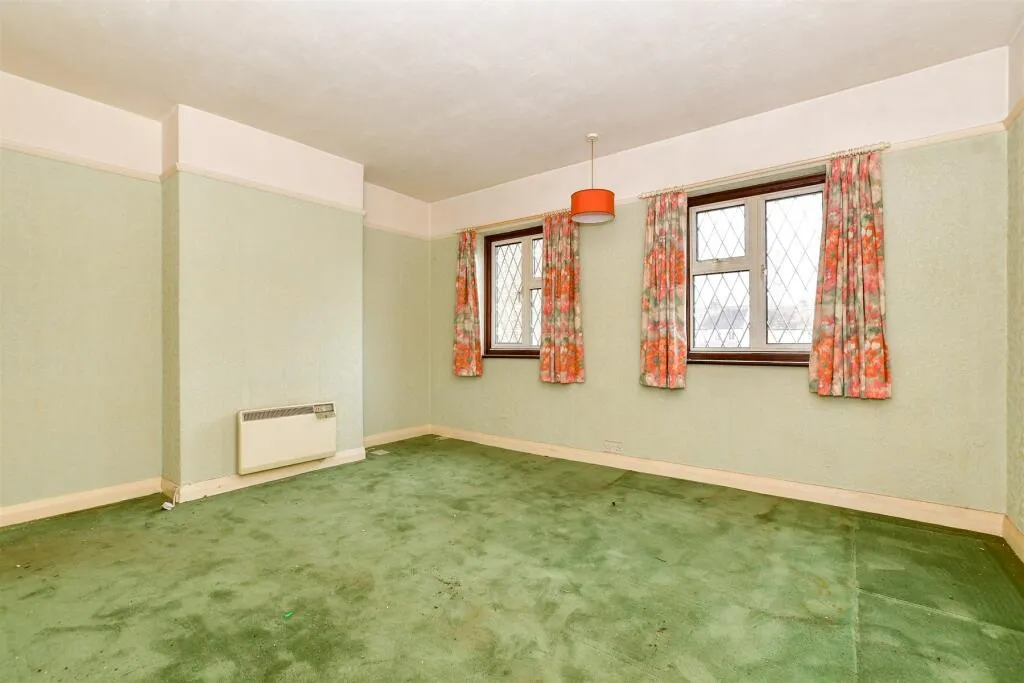 2 bed Semi-Detached