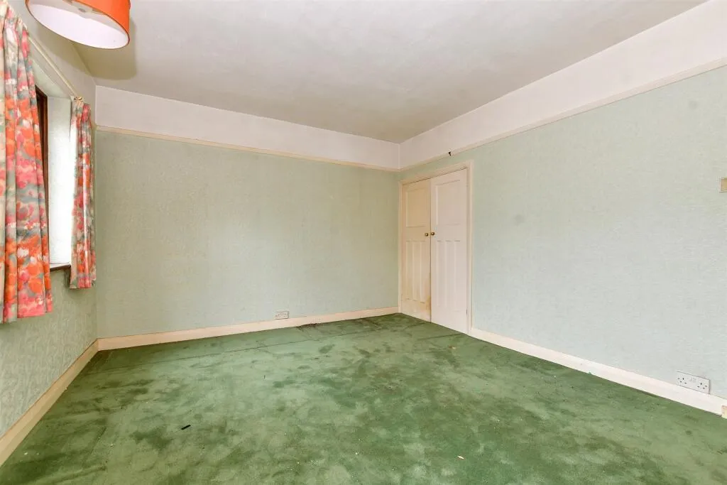 2 bed Semi-Detached
