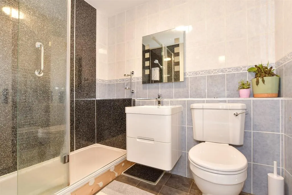 2 bed Apartment