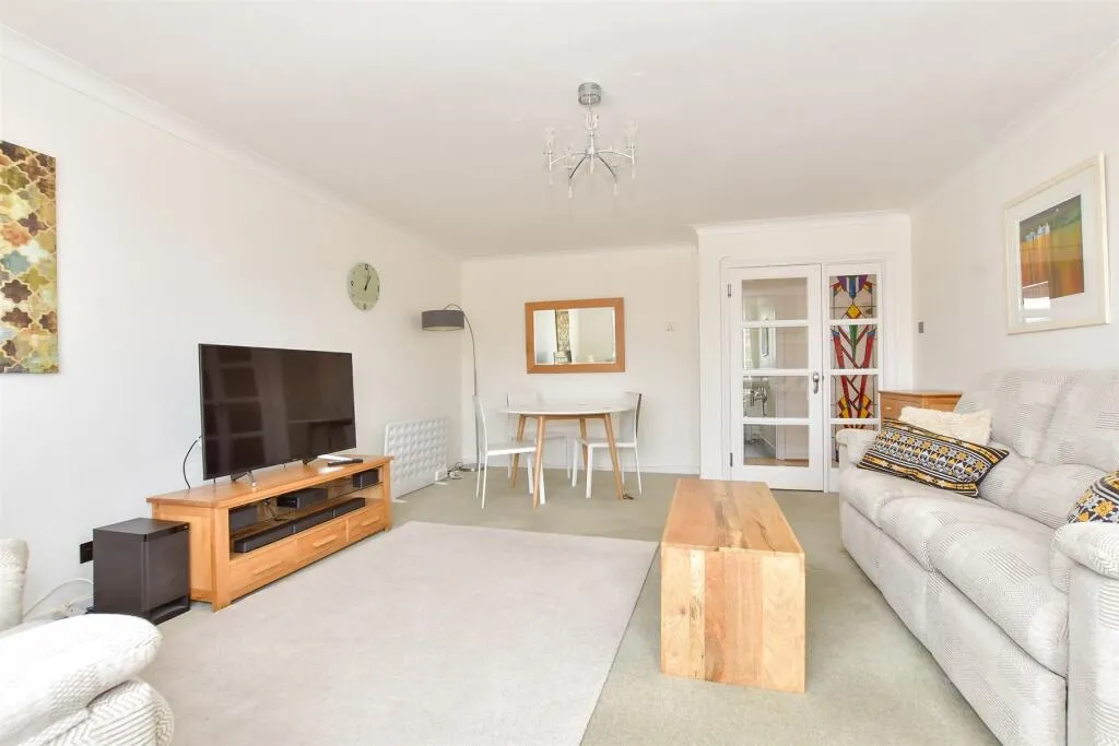 2 bed Apartment