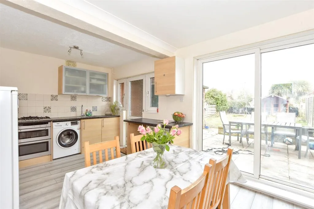 3 bed Terraced