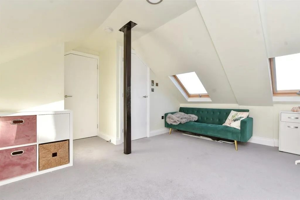 2 bed Apartment