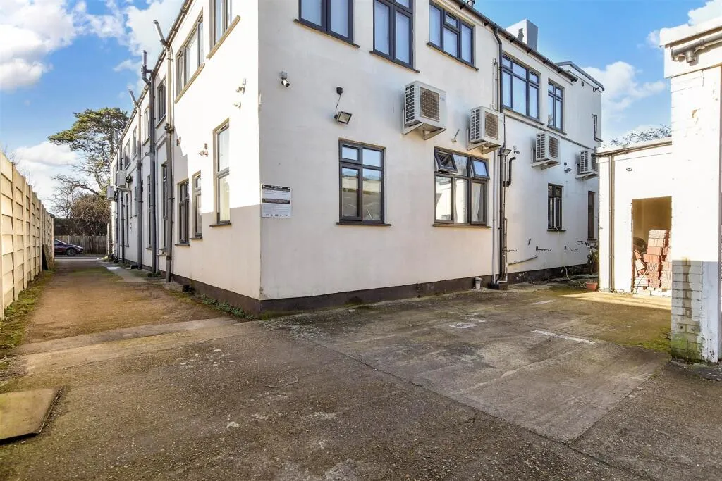 2 bed Apartment