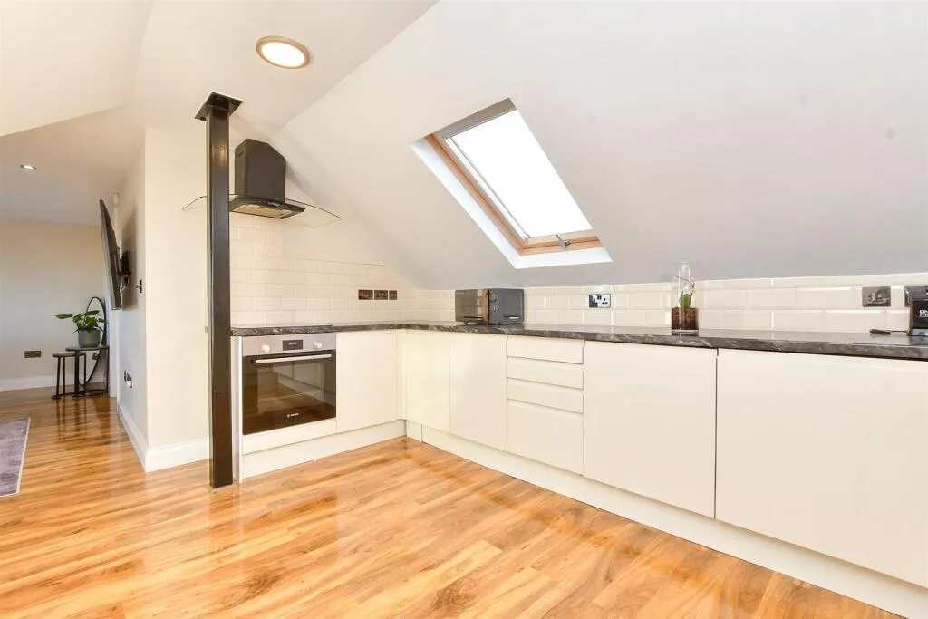 2 bed Apartment