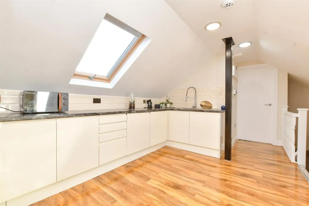 2 bed Apartment