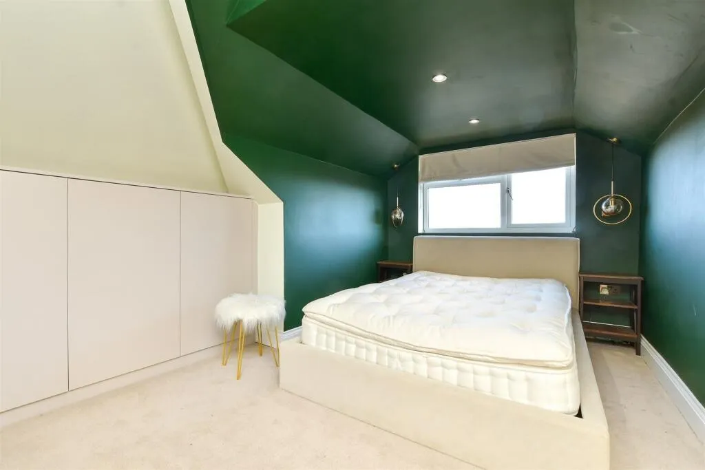 2 bed Apartment