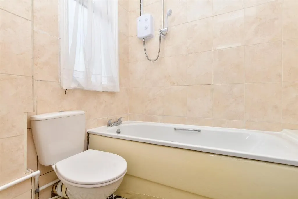 3 bed Maisonette
