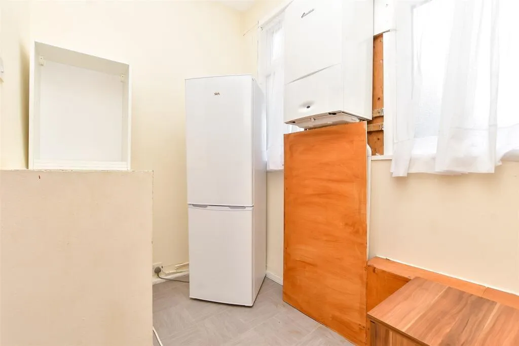 3 bed Maisonette