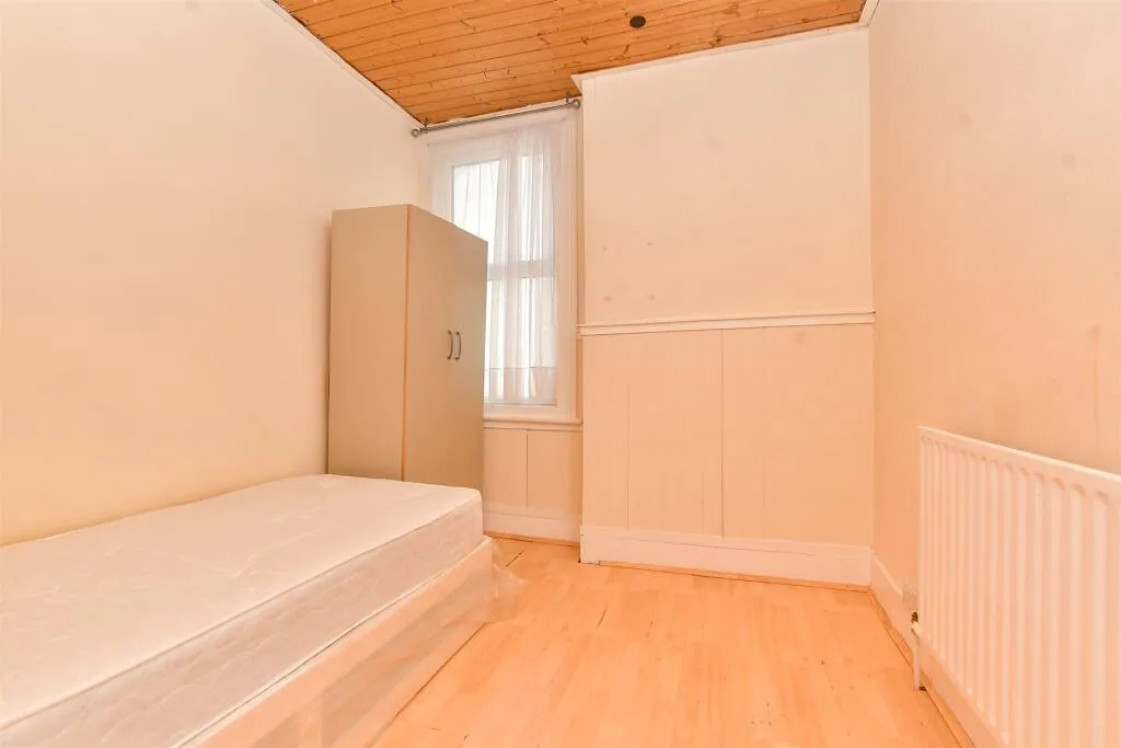 3 bed Maisonette