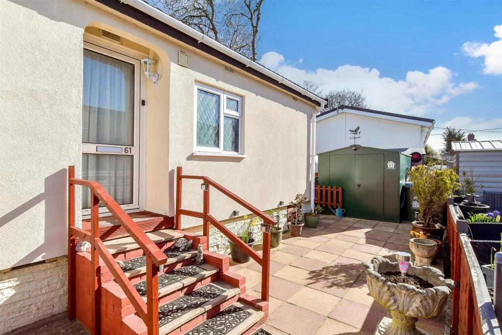 2 bed Park Home