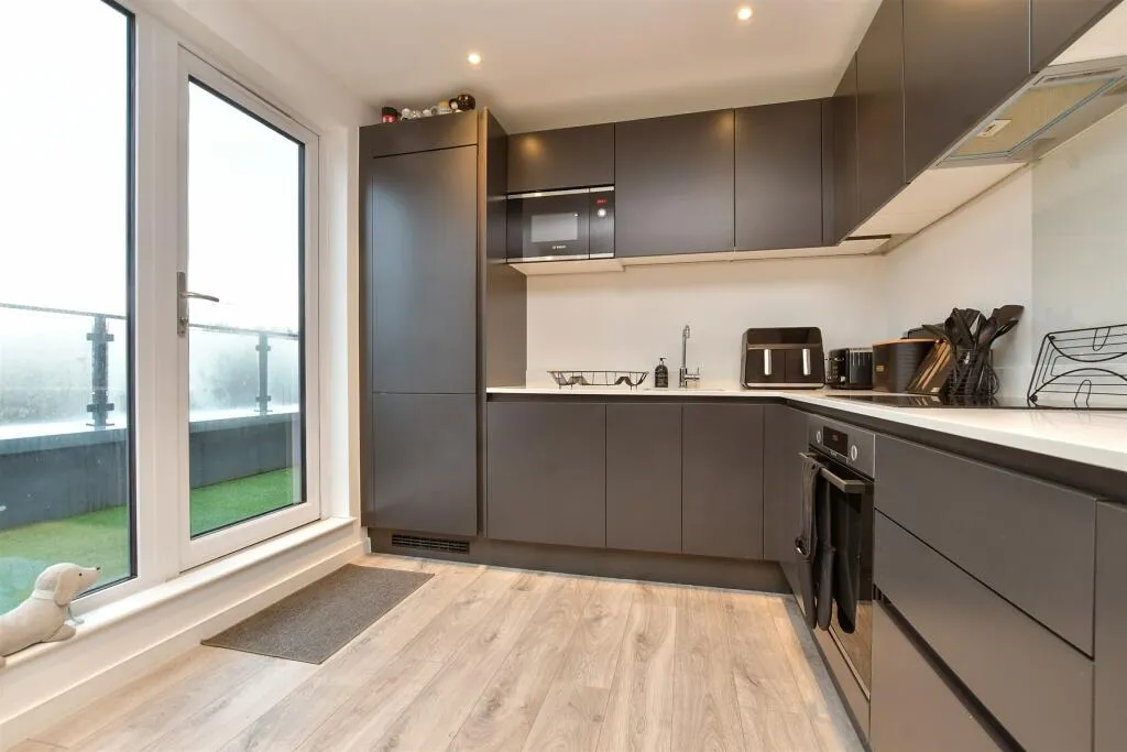 2 bed Apartment