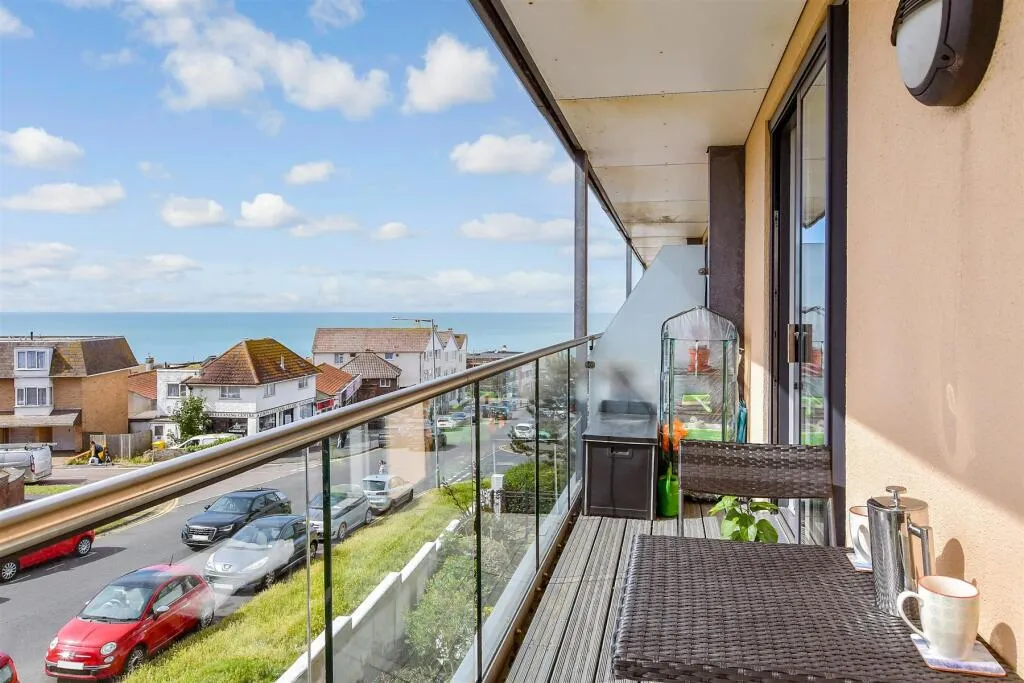2 bed Apartment