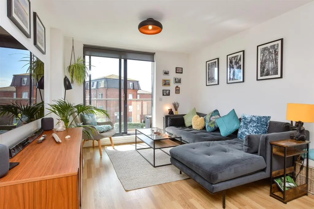 2 bed Apartment