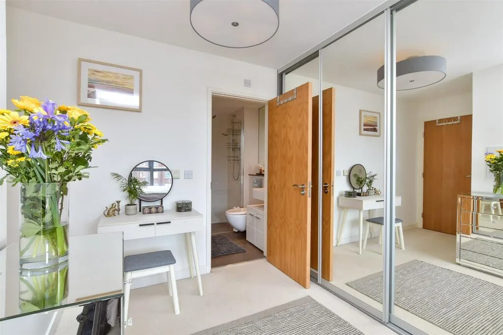 2 bed Apartment