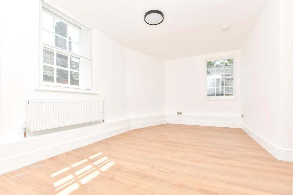 3 bed Apartment