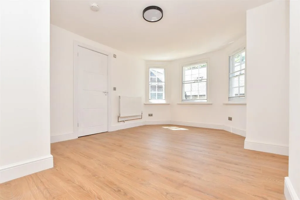 3 bed Apartment
