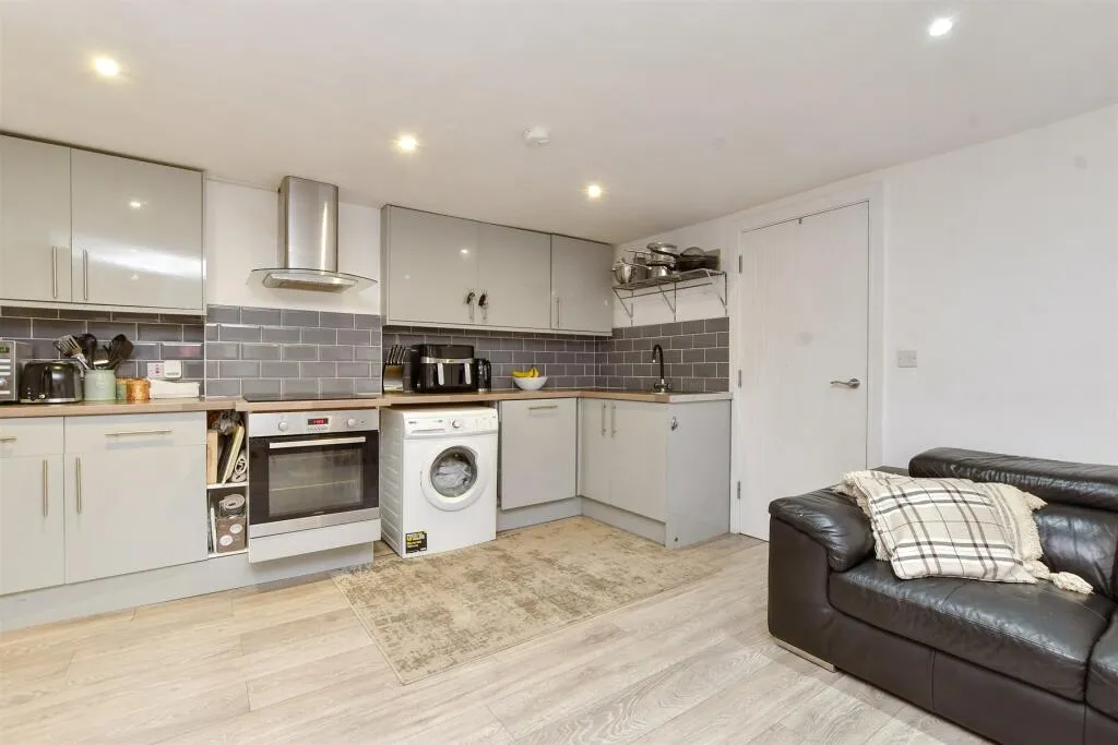 2 bed Apartment