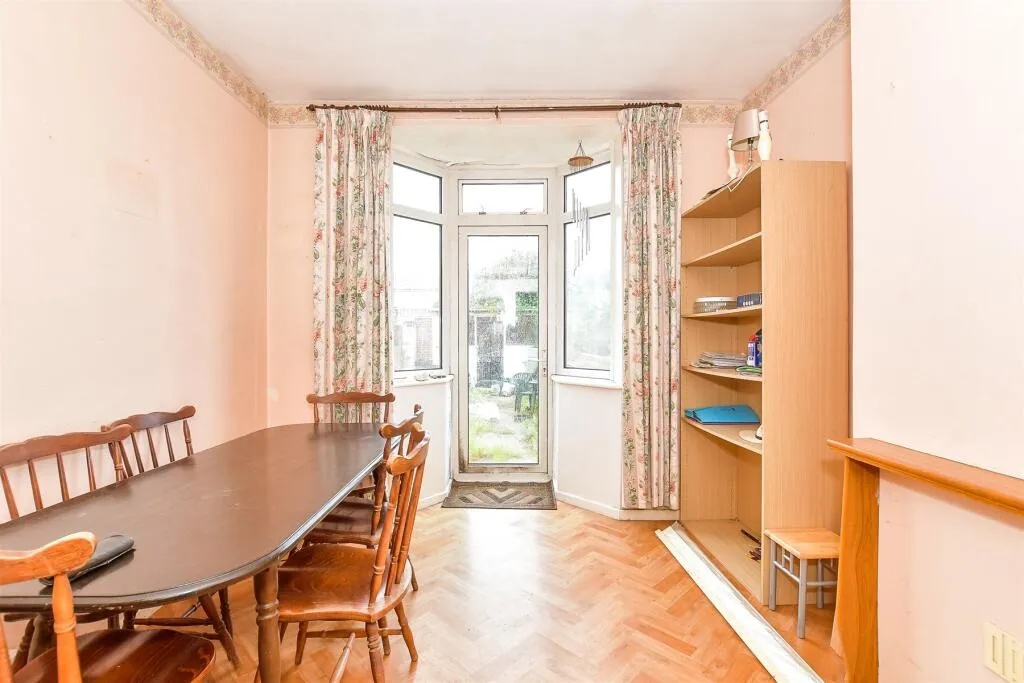 3 bed Terraced