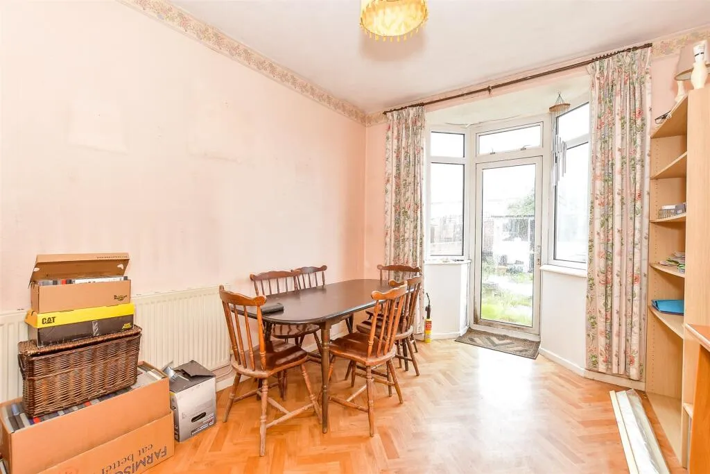 3 bed Terraced