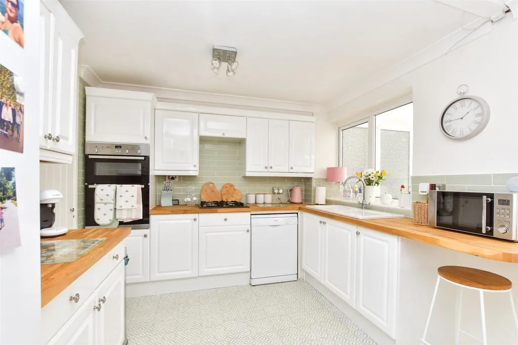 3 bed Semi-Detached