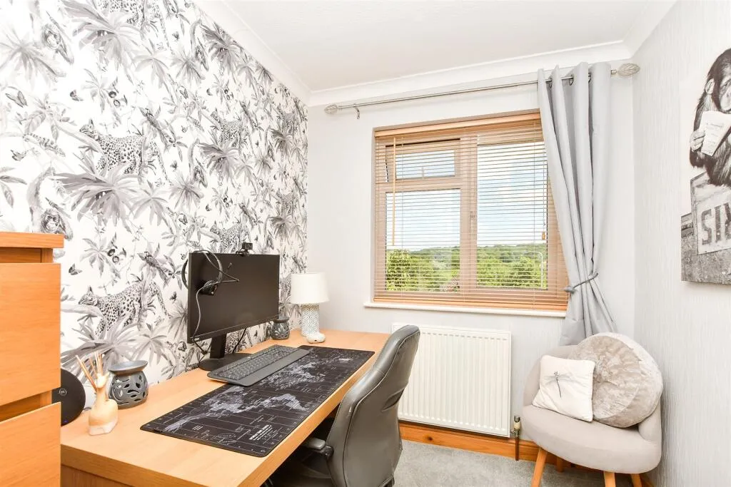 3 bed Semi-Detached