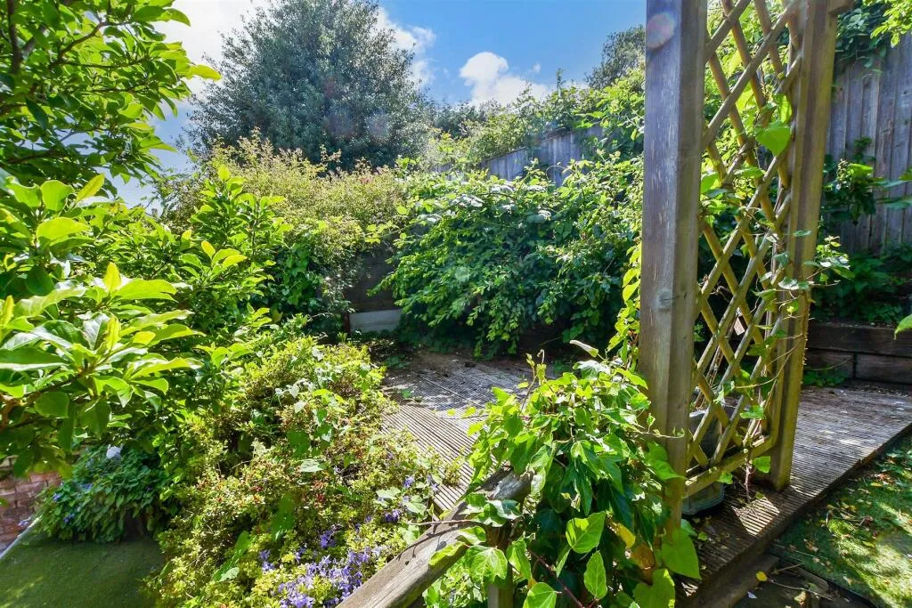 3 bed Semi-Detached
